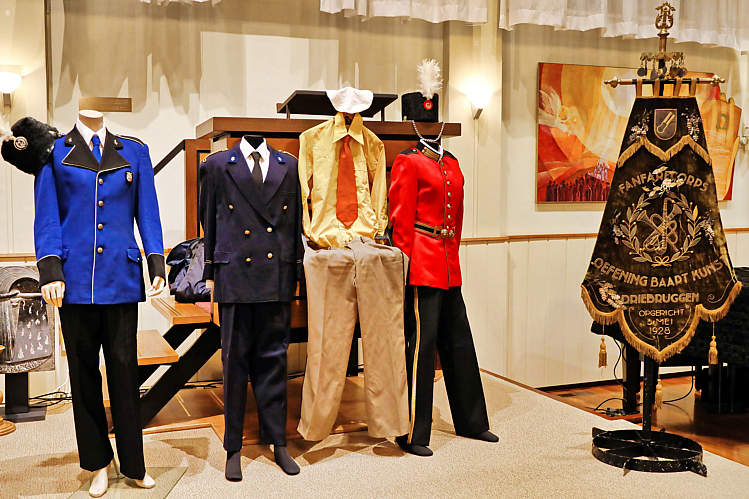 90-jarig jublieum en najaarsconcert 'Reis door de tijd'_02